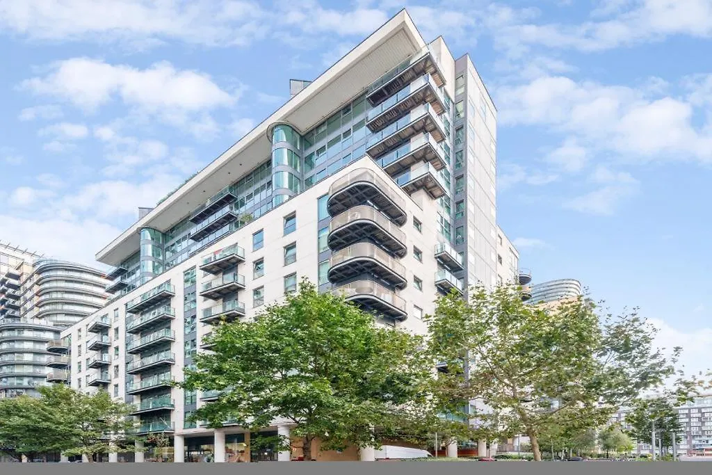 Docklands Cozy View Apartment London