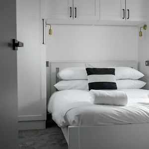 Goodstay By Urban Space , Barry United Kingdom