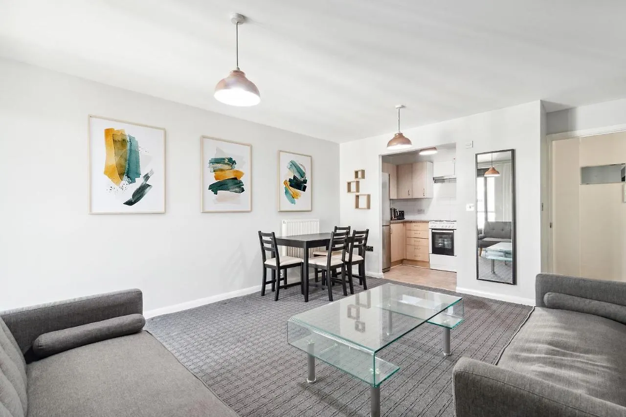 Docklands Cozy View Apartment Londen